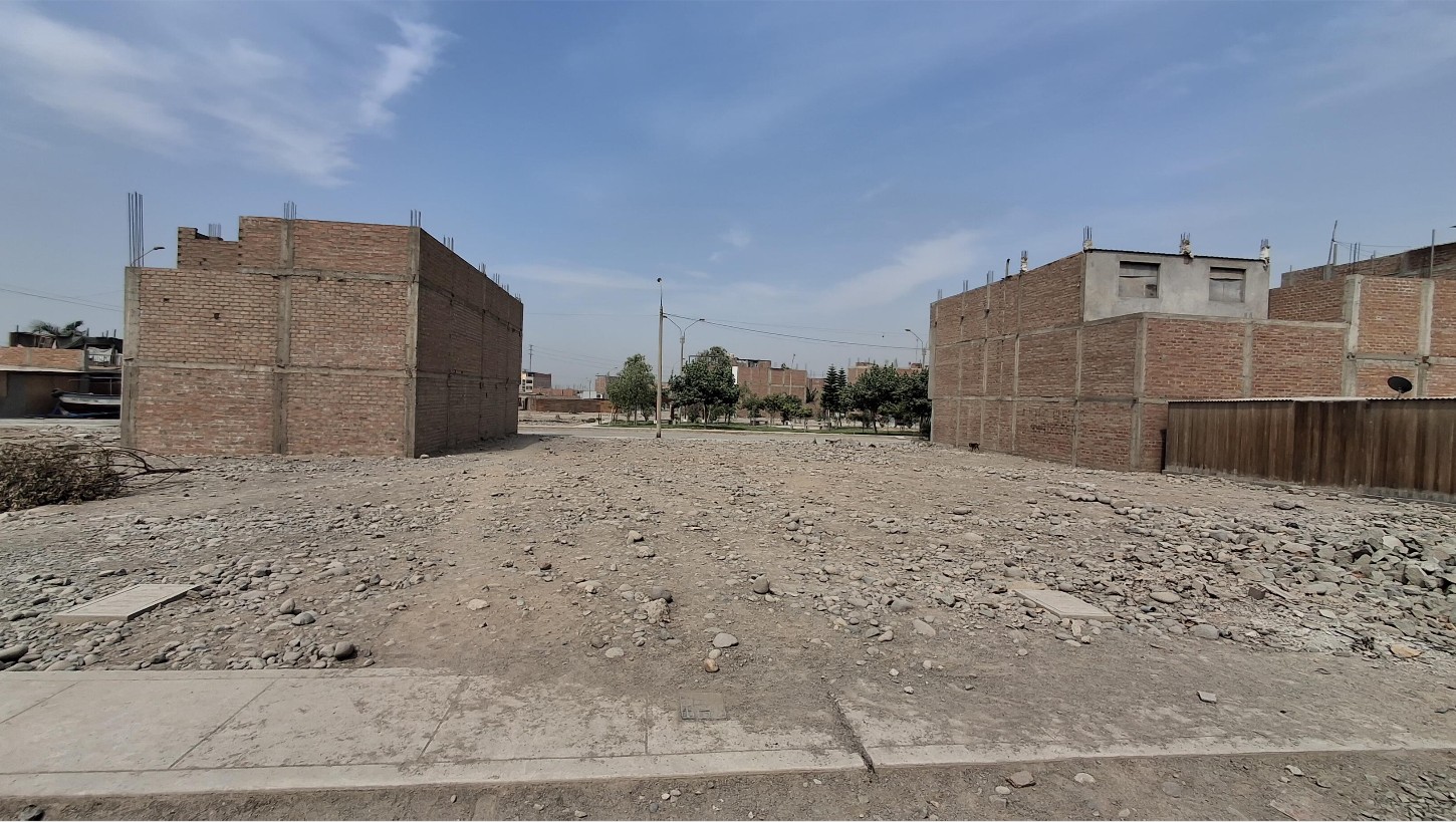 Preparación del terreno en Carabayllo para construcción